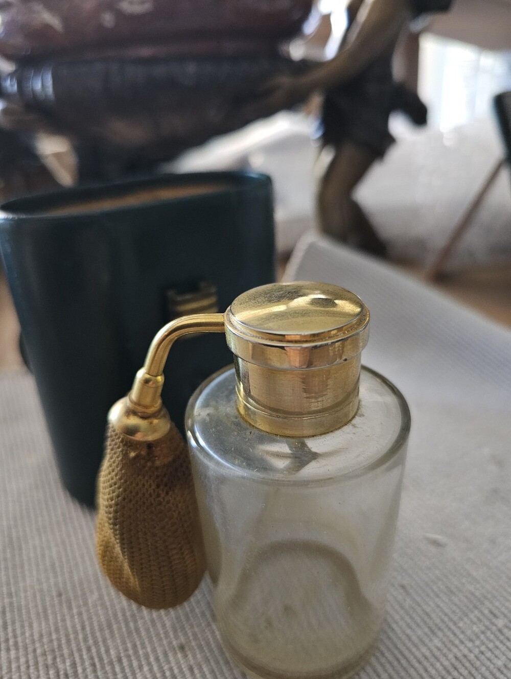 Art Deco Baccarat Atomizer Perfume Bottle with Orig. Green Leather Travel  Case